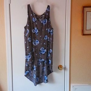 Silky Soft Gray Blue and White Torrid Sleeveless Top.